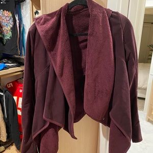 Lululemon Jacket size 4 - wine color